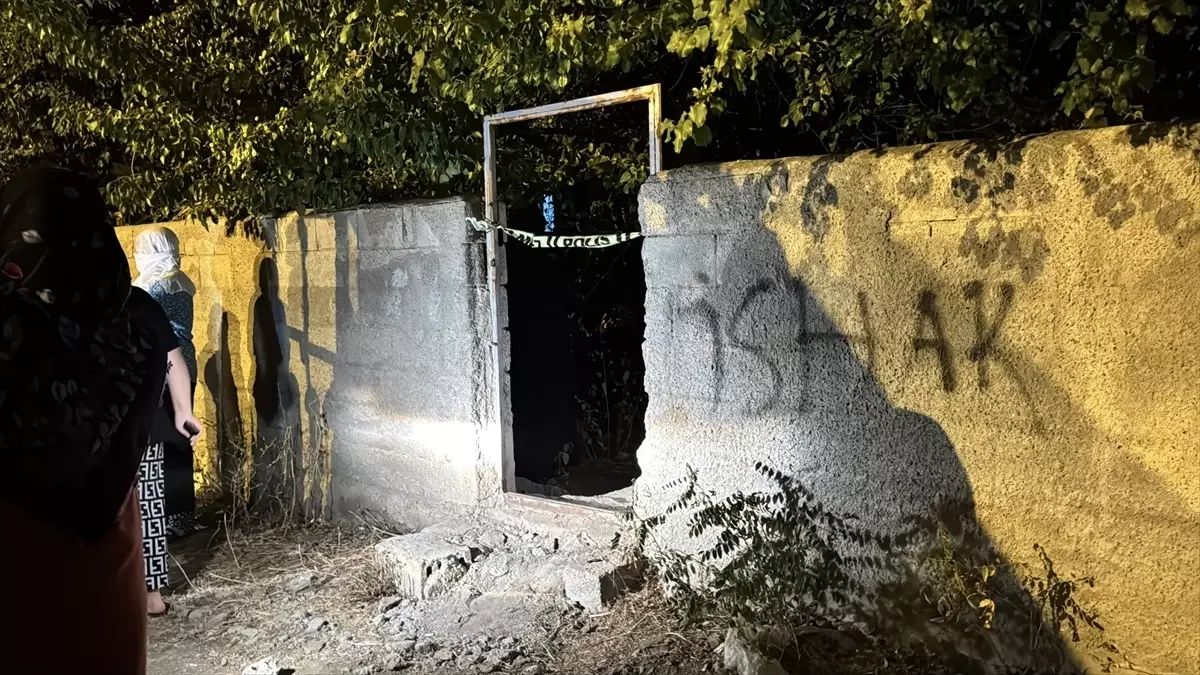 musta yanginda yatalak kisi hayatini kaybetti tlDc16Tm