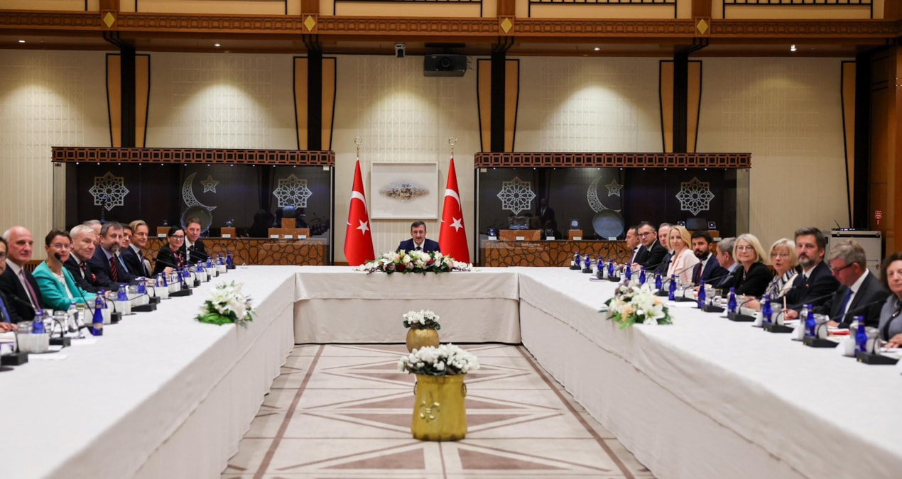 yilmaz ab uyesi ulkelerin buyukelcileriyle gorustu b142tfi6