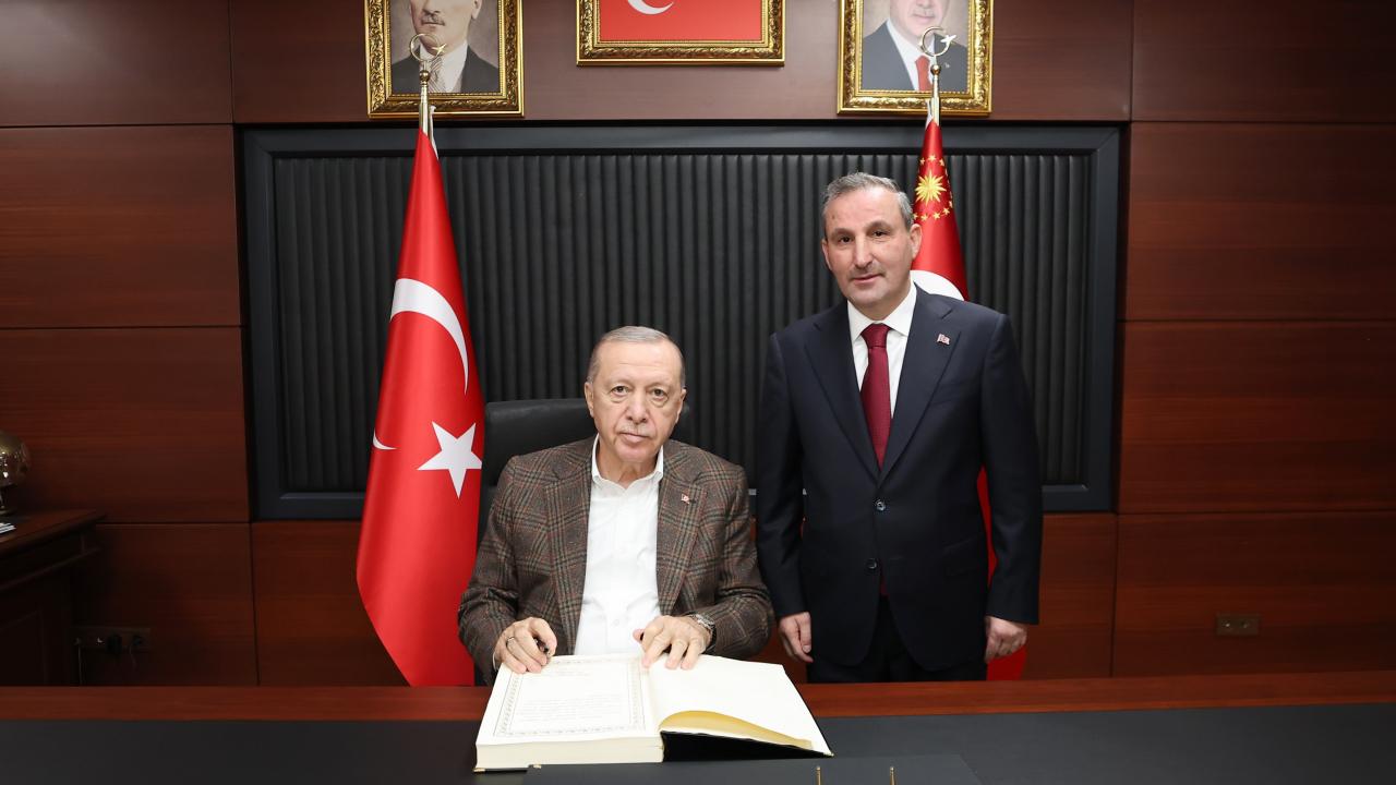 erdogandan sultanbeyli belediye baskani tombasa ziyaret BrMcC29Y