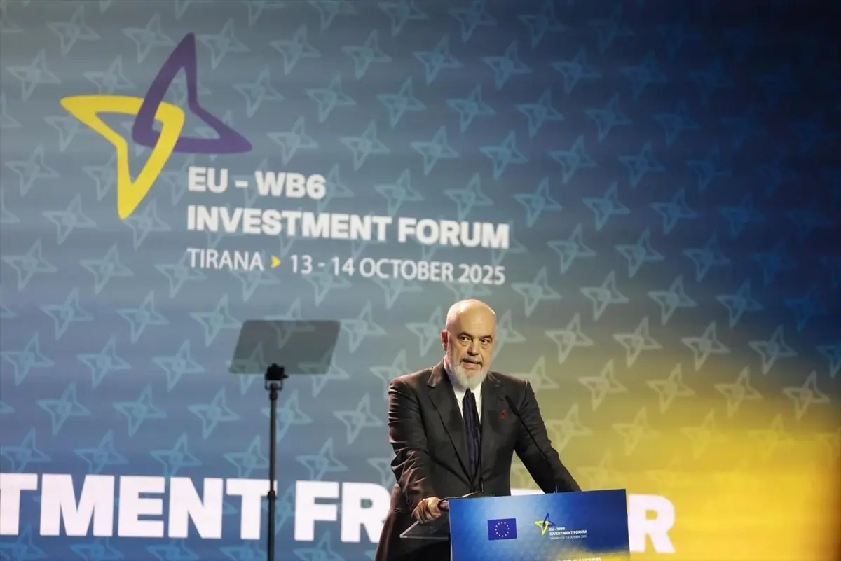 tiranda ab bati balkanlar yatirim forumu basladi HX7MFUfP.jpg