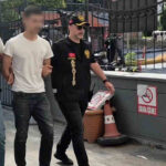 Pompali tufek ile 1 cocuk 3 kisiyi vurdu eskisehirde kavga kanli bitti MddpONH6